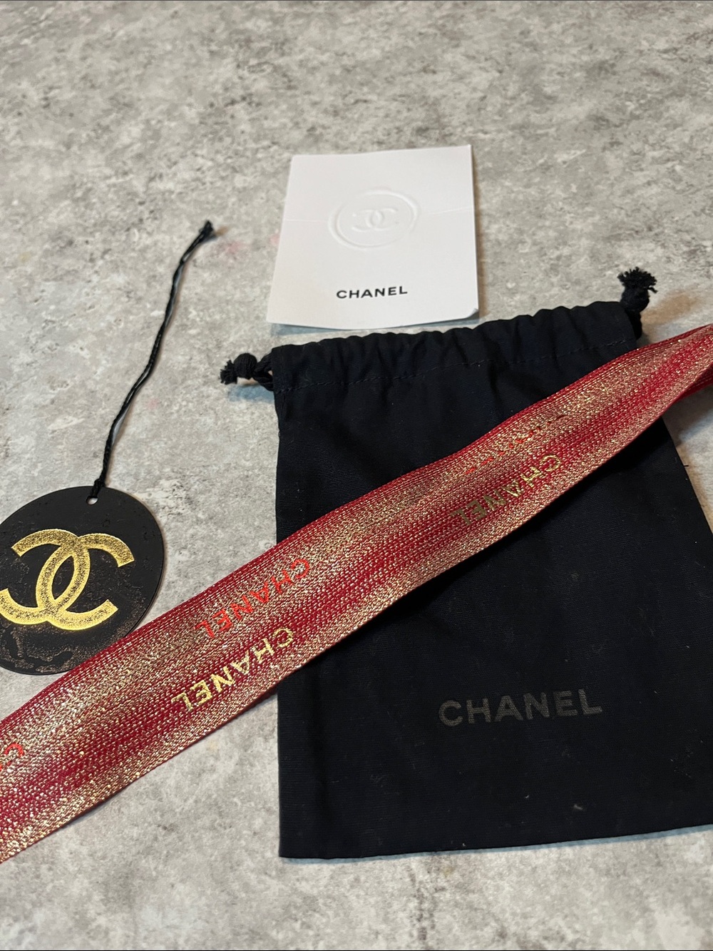 CHANEL Gift Set (Pouch, Ribbon, and CC Name Tag) 3Fer NWOT
